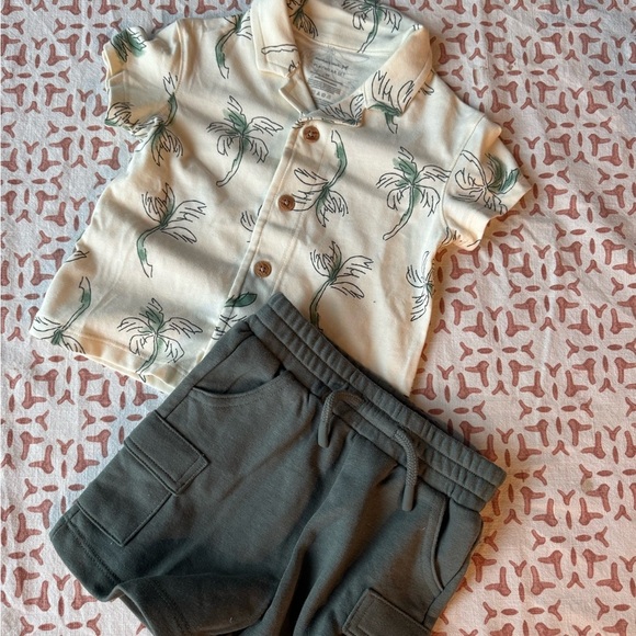 Cream and Green Button Down Shirt with Collared Neckline - Picture 1 of 4